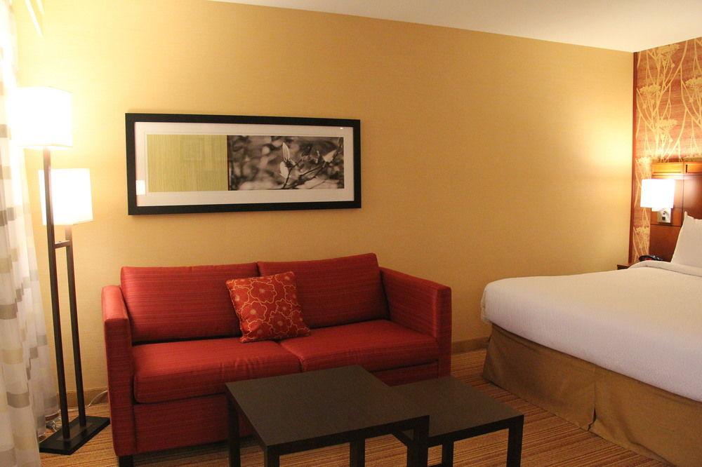 Готель Courtyard By Marriott Онеонта Екстер'єр фото