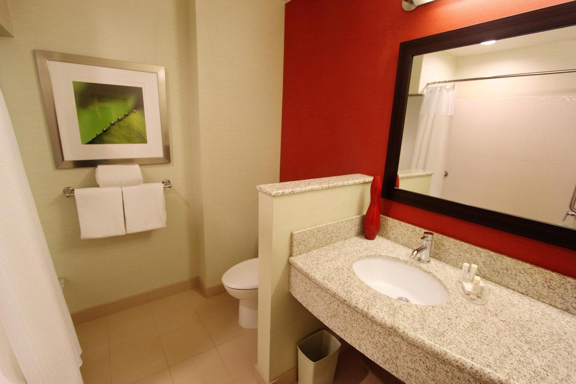 Готель Courtyard By Marriott Онеонта Екстер'єр фото