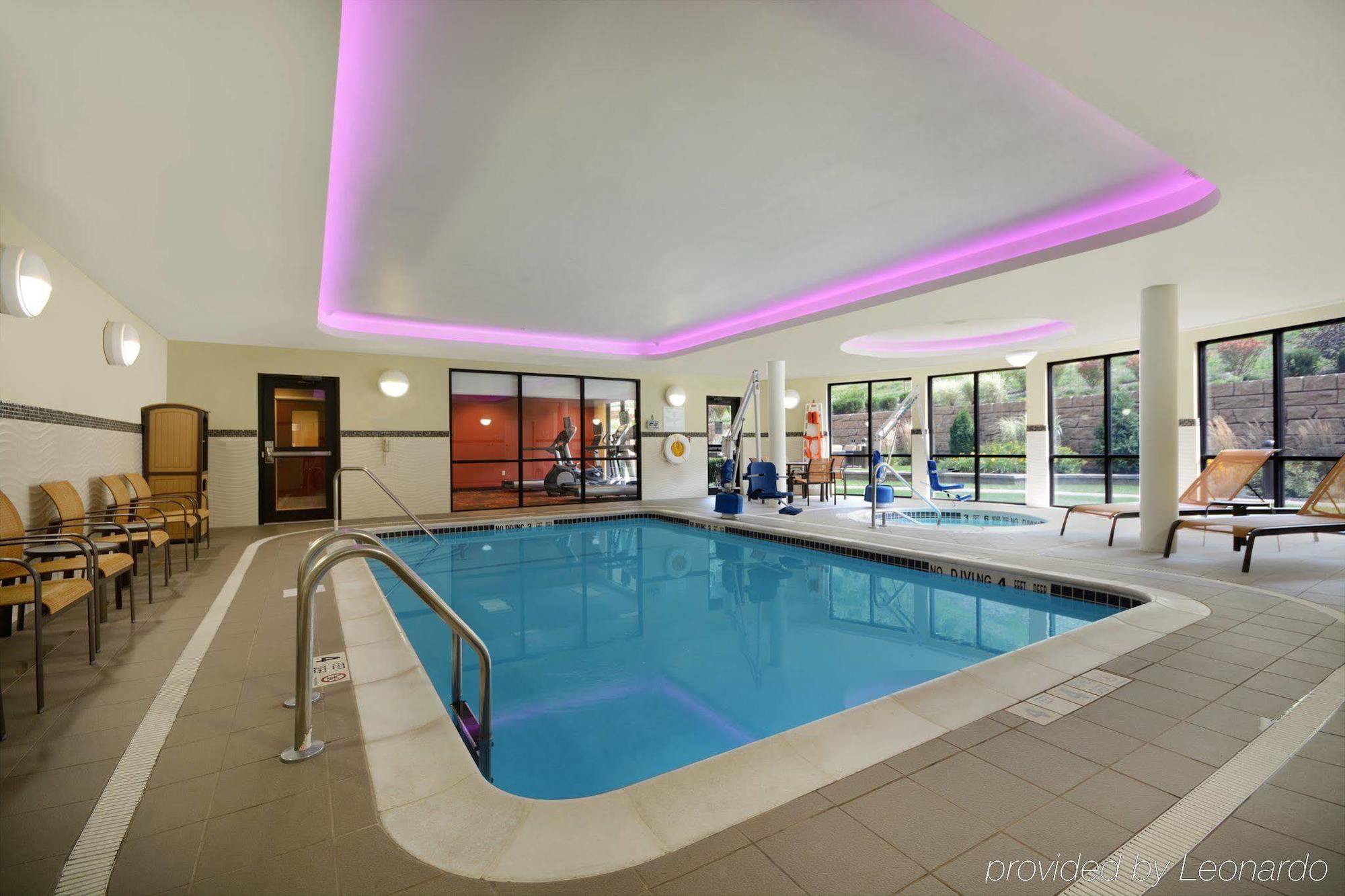 Готель Courtyard By Marriott Онеонта Екстер'єр фото
