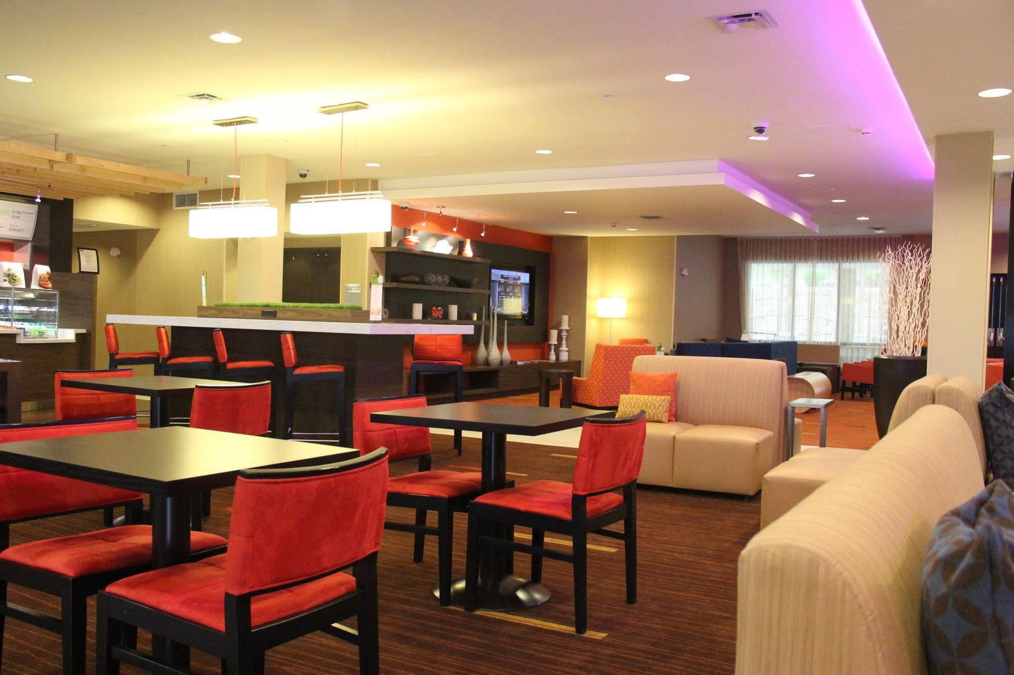 Готель Courtyard By Marriott Онеонта Екстер'єр фото